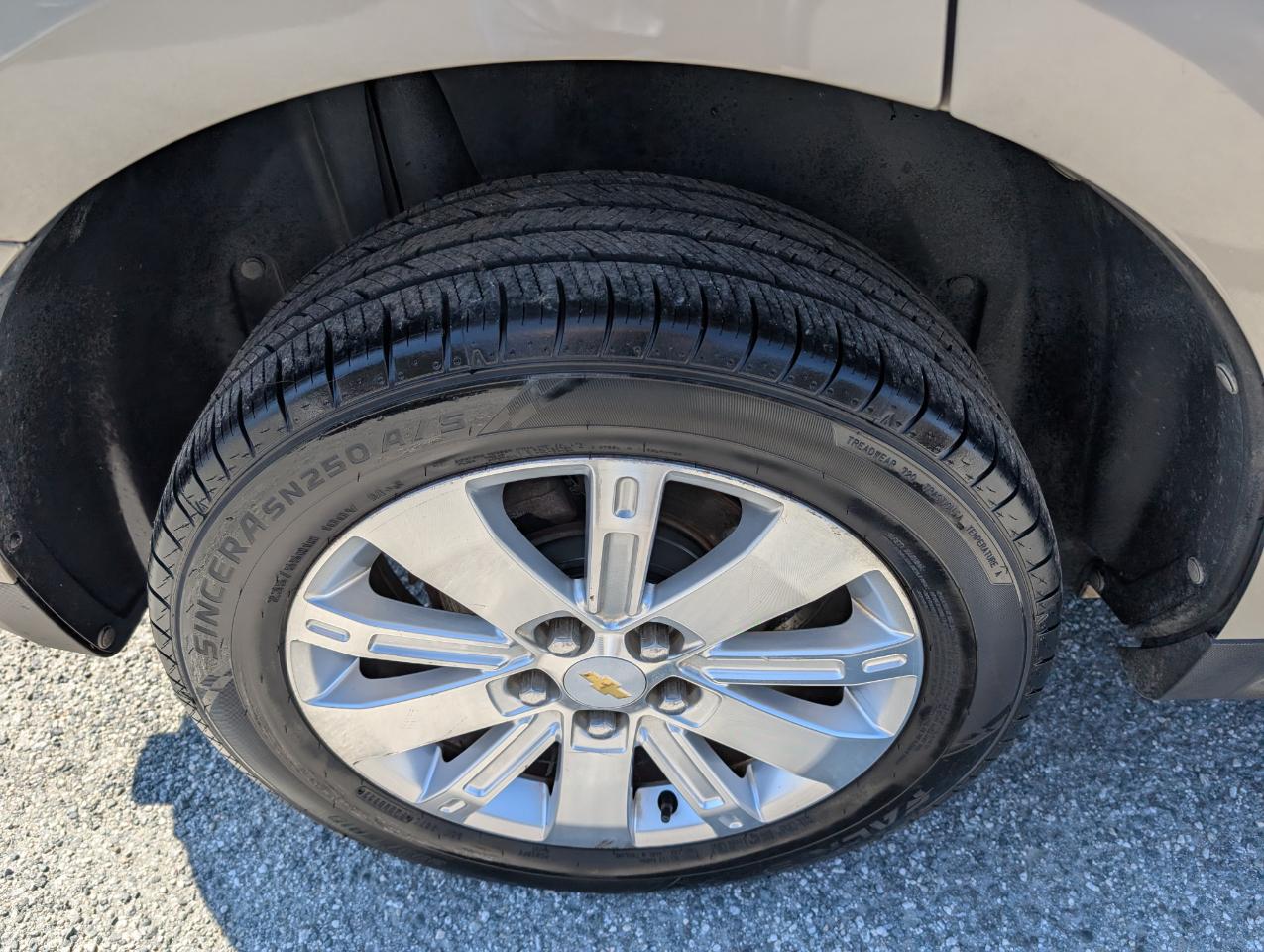 Chevrolet Equinox 1LT AWD 2011