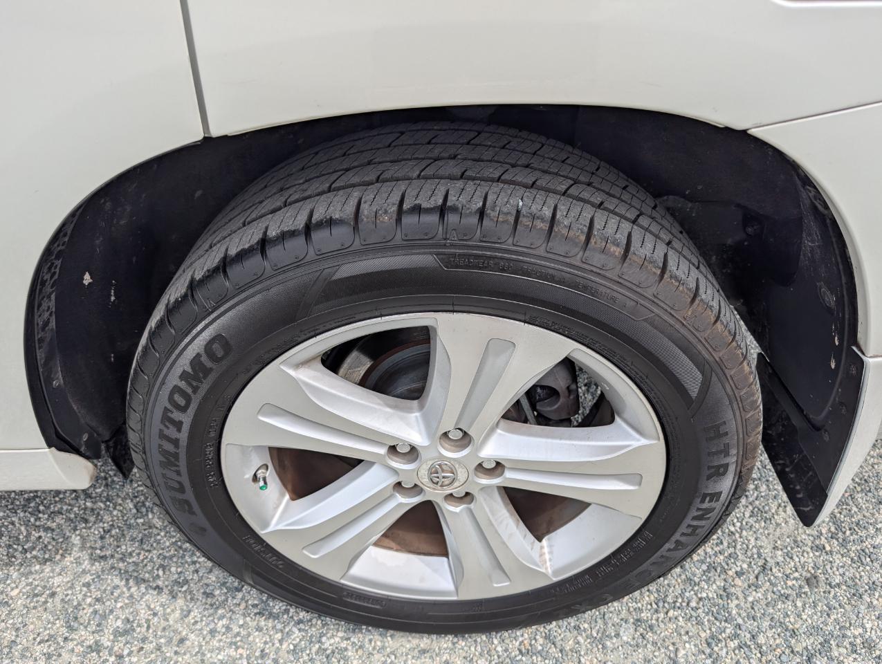 Toyota Highlander Limited AWD 2008