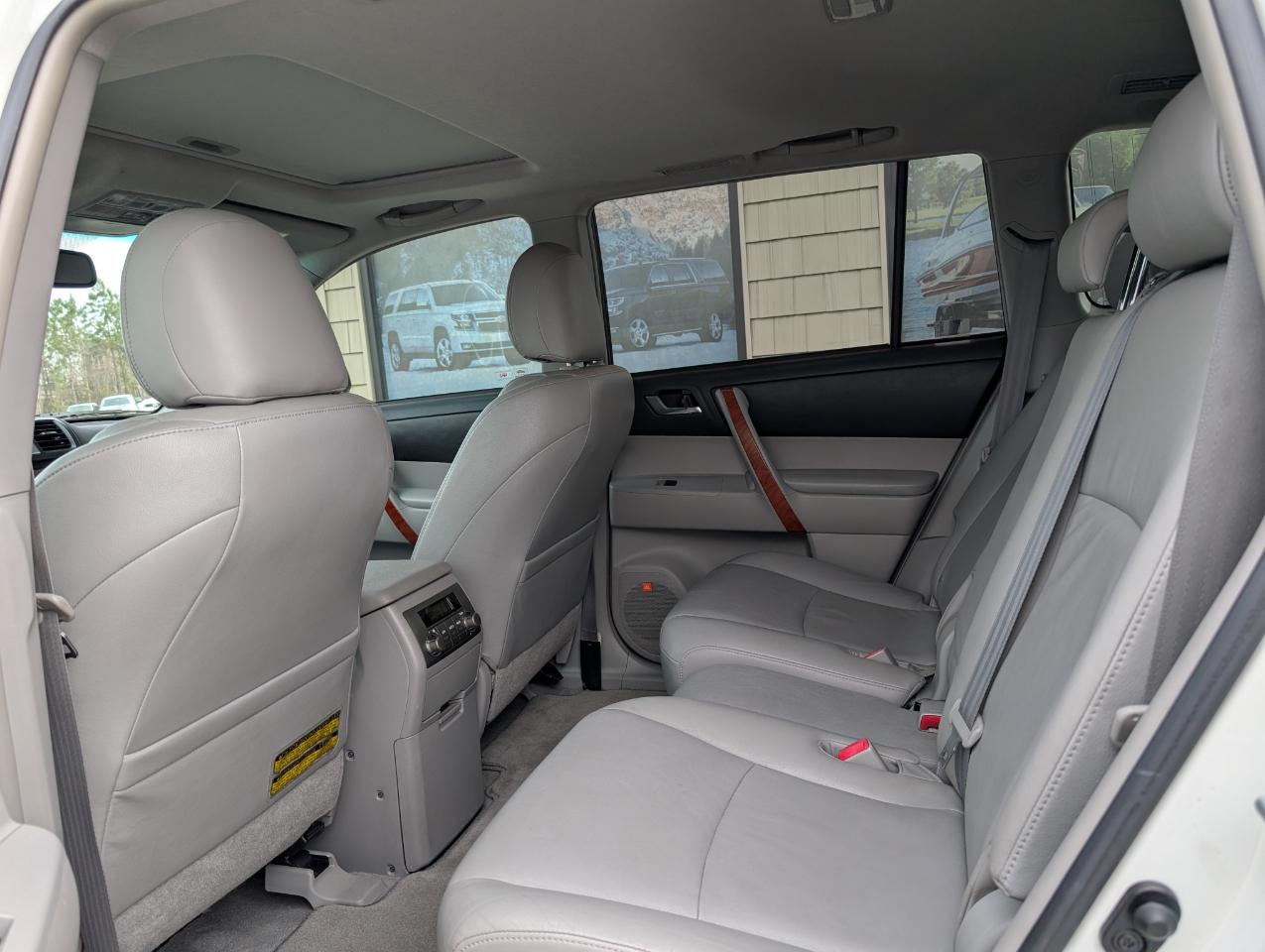 Toyota Highlander Limited AWD 2008