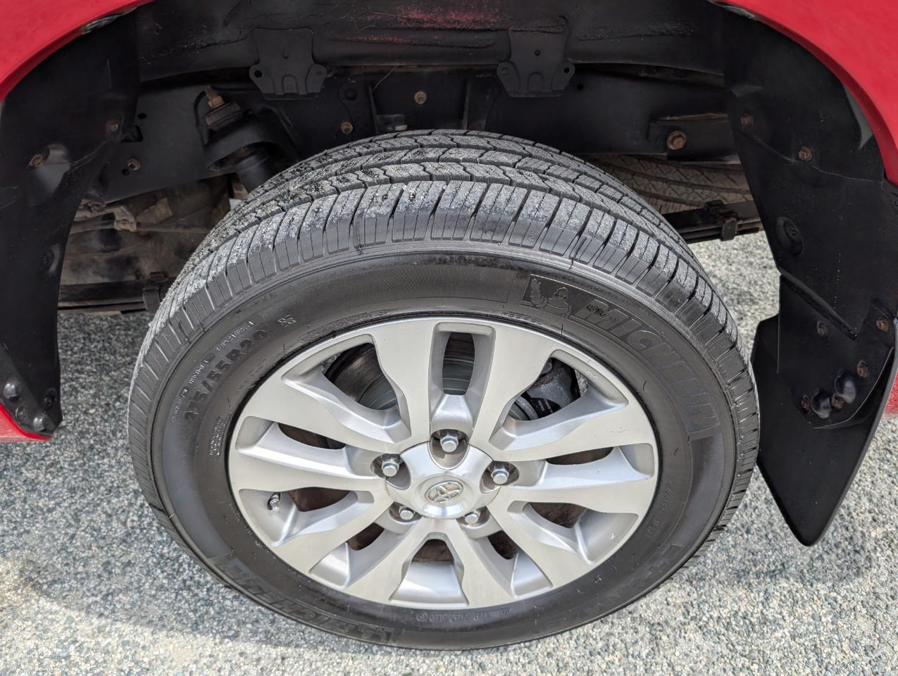 Toyota Tundra Limited CrewMax 4WD 2011