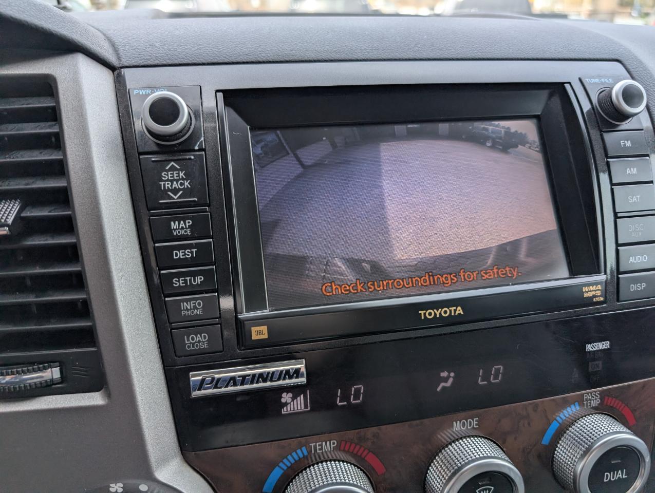 Toyota Tundra Limited CrewMax 4WD 2011