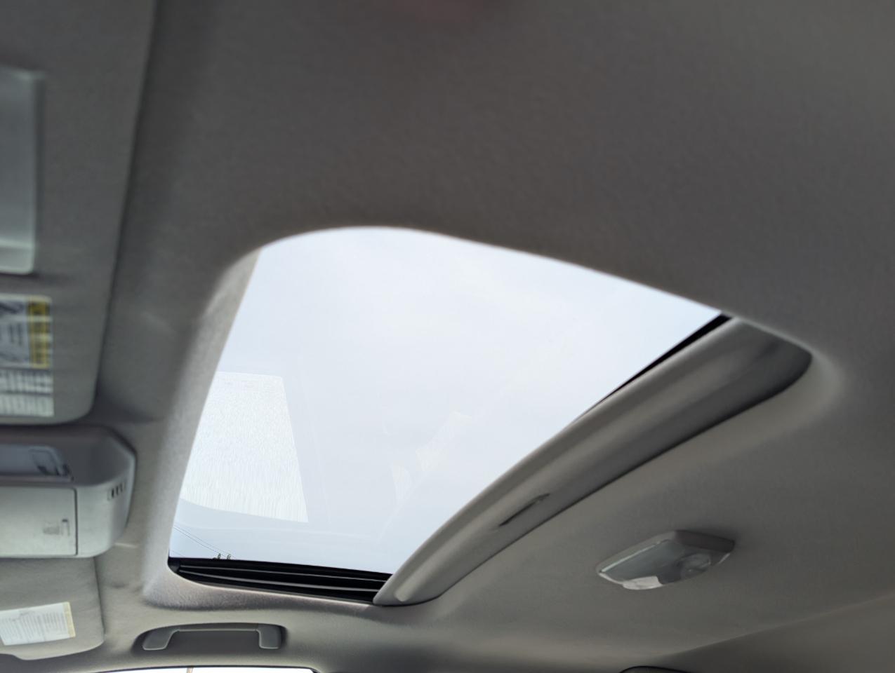 Toyota Tundra Limited CrewMax 4WD 2011