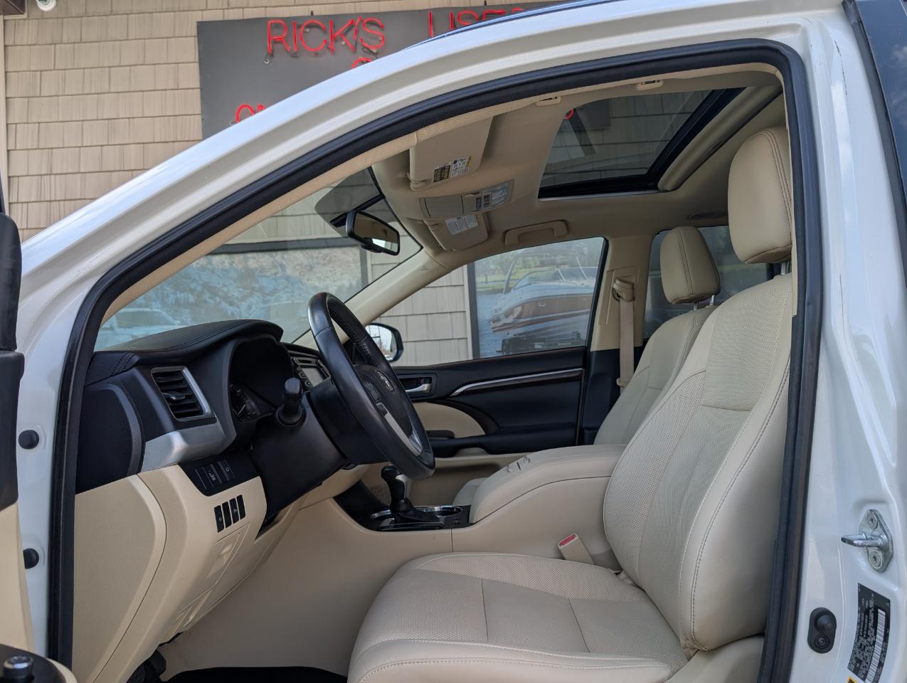 Toyota Highlander Limited 2015