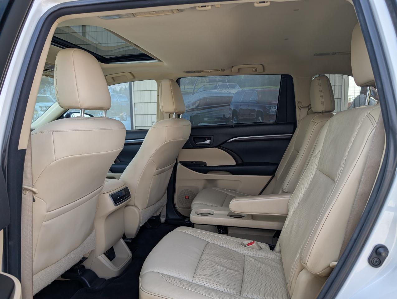 Toyota Highlander Limited 2015