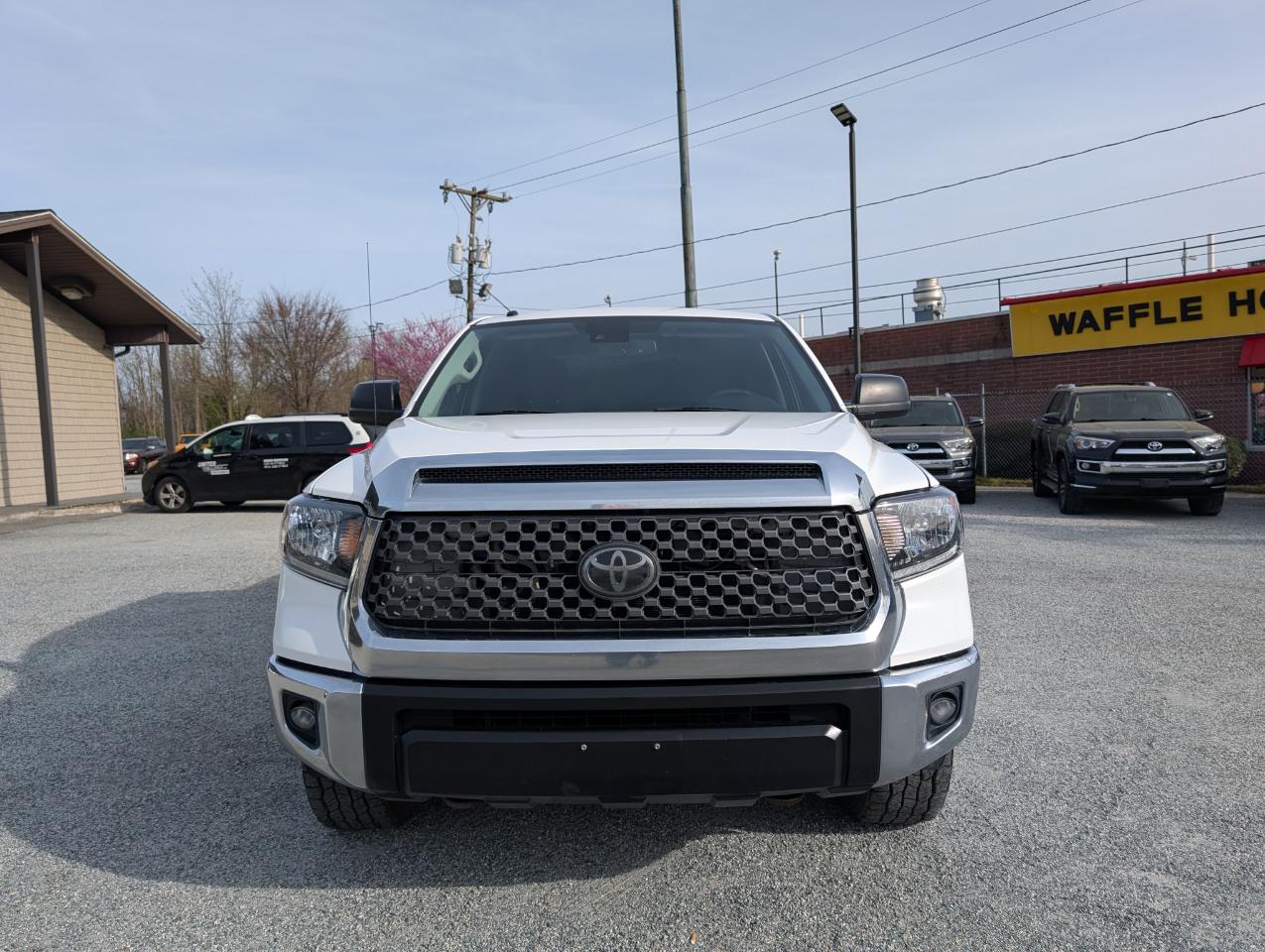 Toyota Tundra SR5 CrewMax 4WD 2018