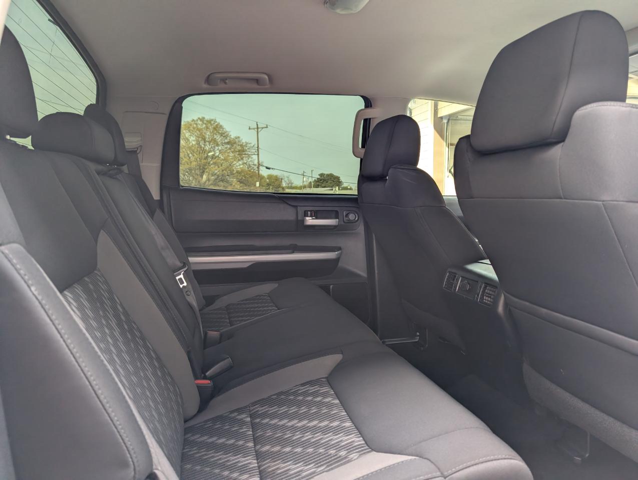 Toyota Tundra SR5 CrewMax 4WD 2018