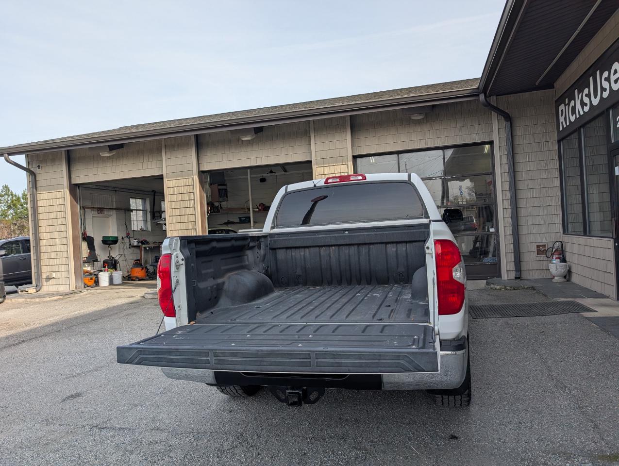 Toyota Tundra SR5 CrewMax 4WD 2018