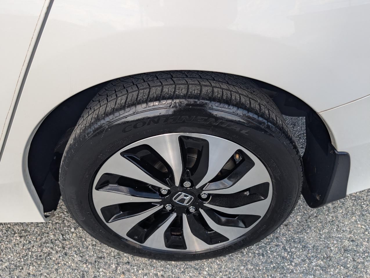 Honda Accord Hybrid EX-L 2015