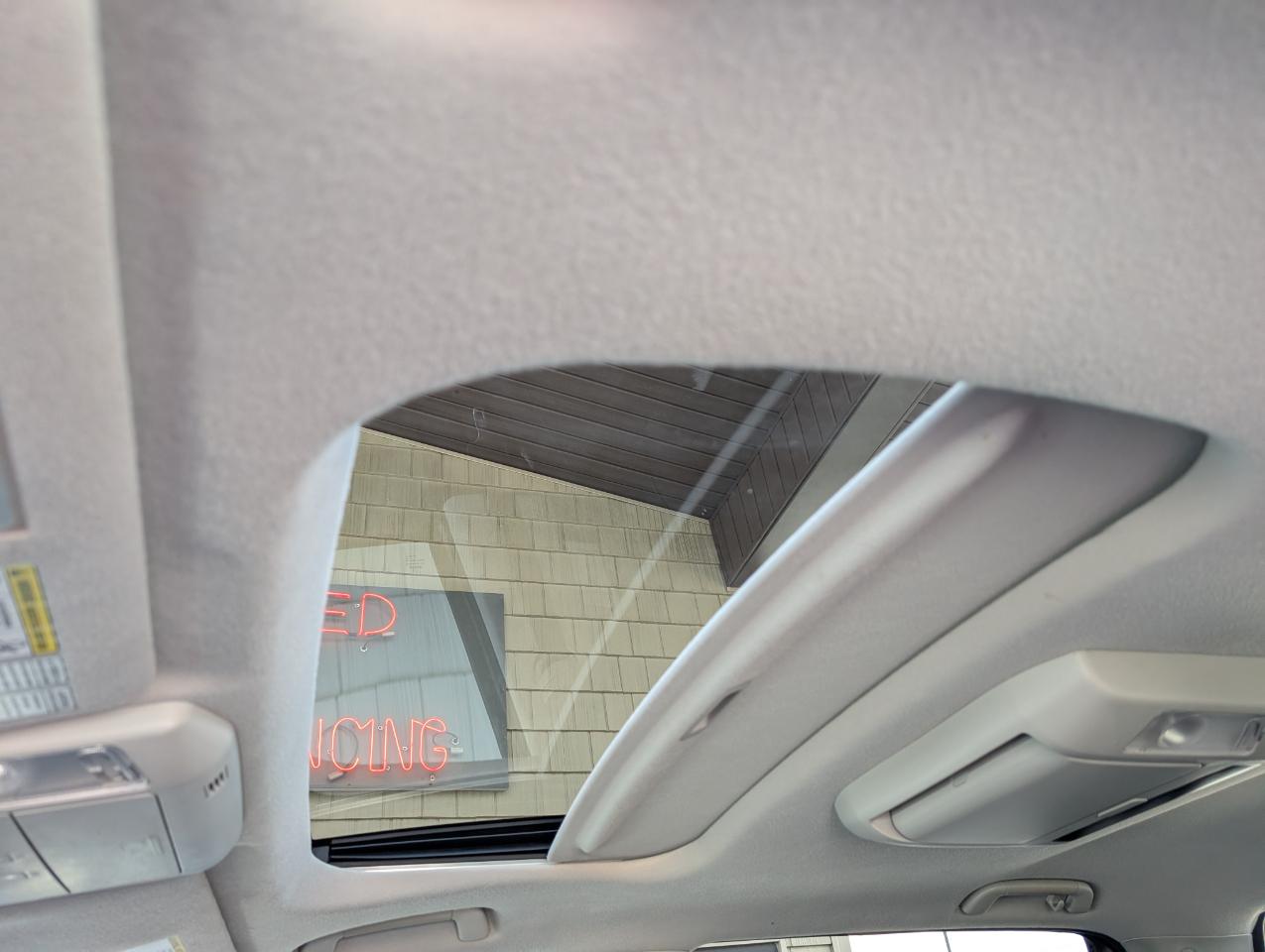 Toyota Tundra Limited CrewMax 4WD 2010