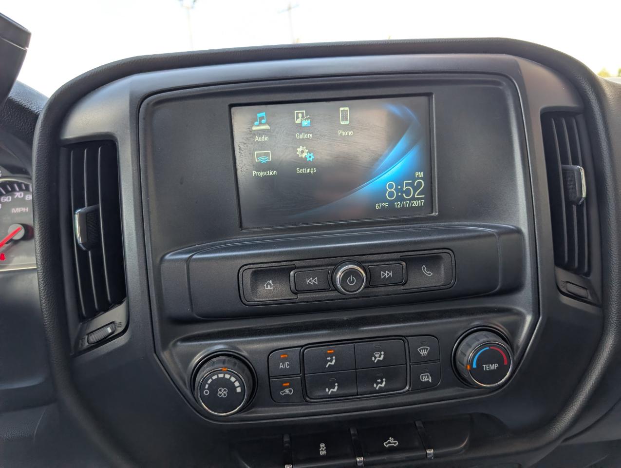 Chevrolet Silverado 2500HD Work Truck Crew Cab 4WD 2018