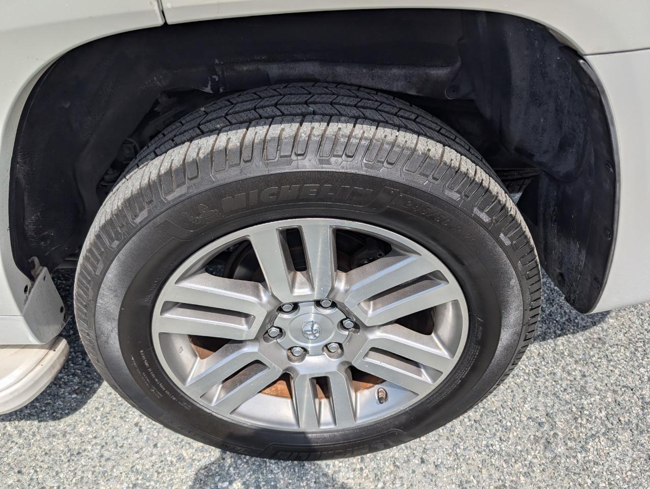 Toyota 4Runner Limited 4WD 2012