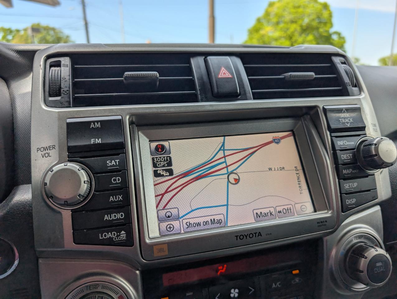 Toyota 4Runner Limited 4WD 2012