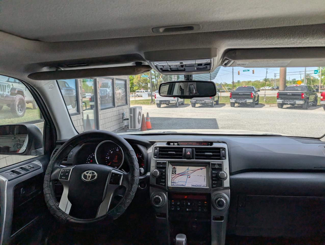 Toyota 4Runner Limited 4WD 2012