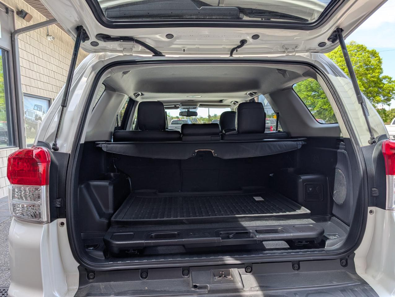 Toyota 4Runner Limited 4WD 2012