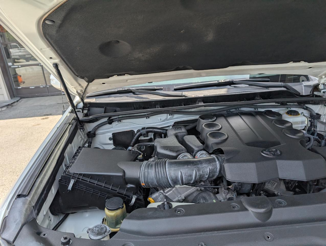 Toyota 4Runner Limited 4WD 2012