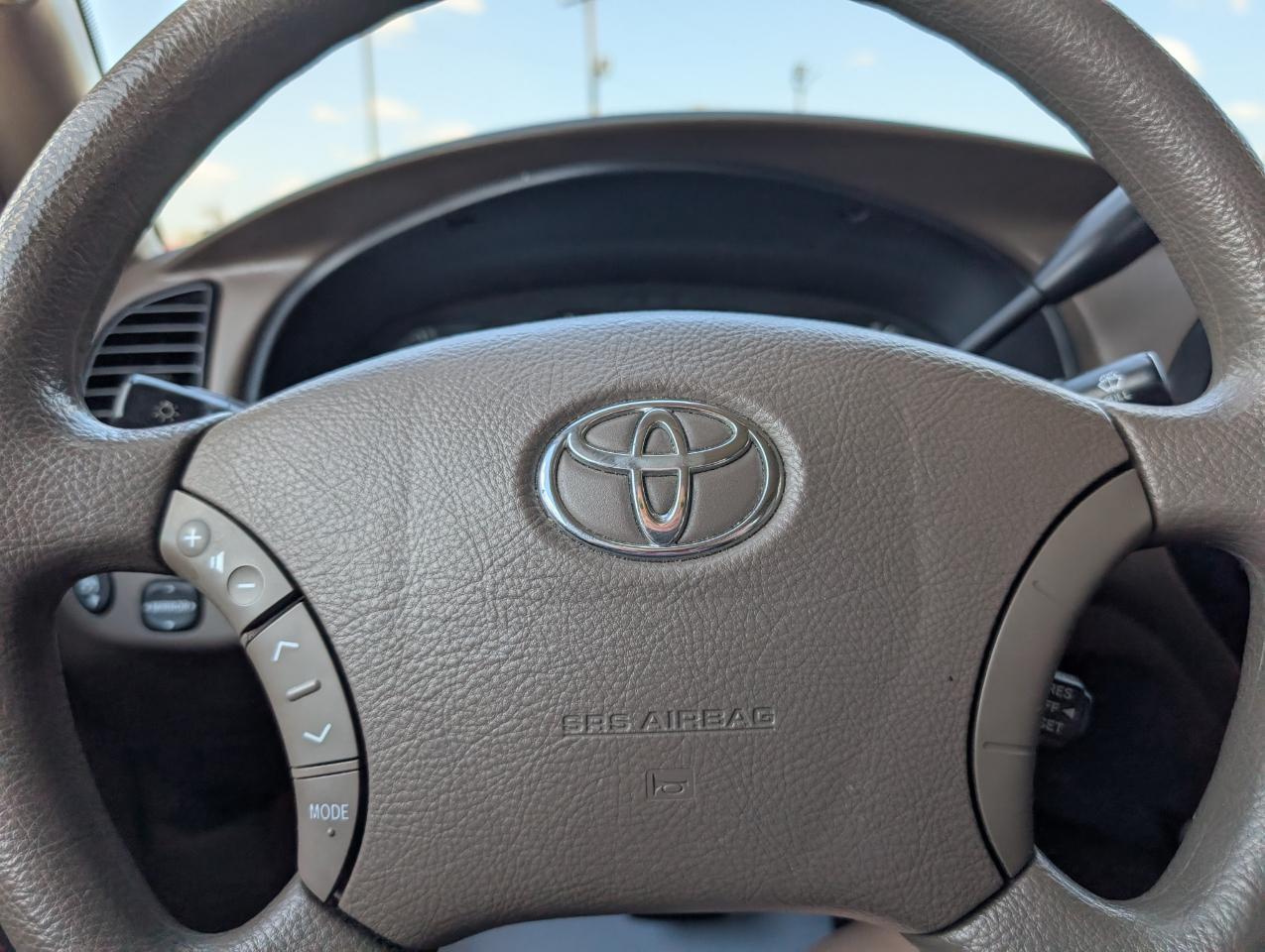 Toyota Tundra Limited Double Cab 2004