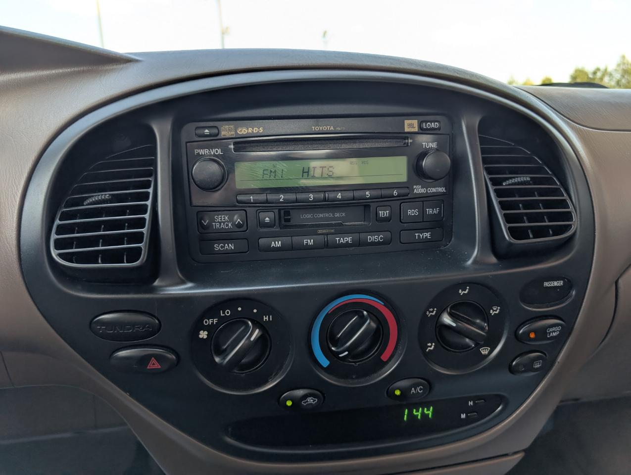 Toyota Tundra Limited Double Cab 2004