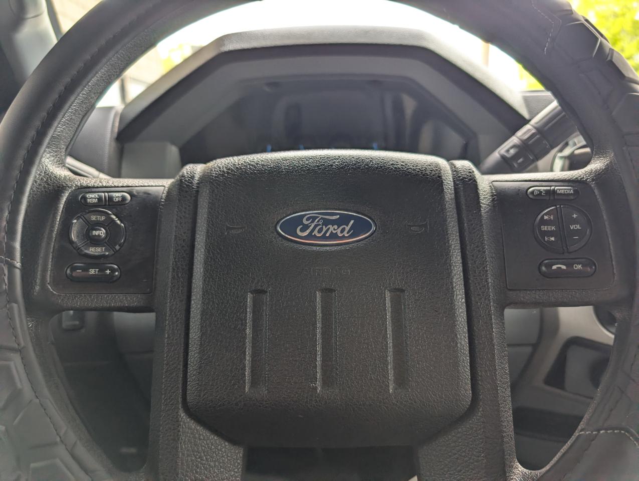 Ford Super Duty F-250 SRW  2015