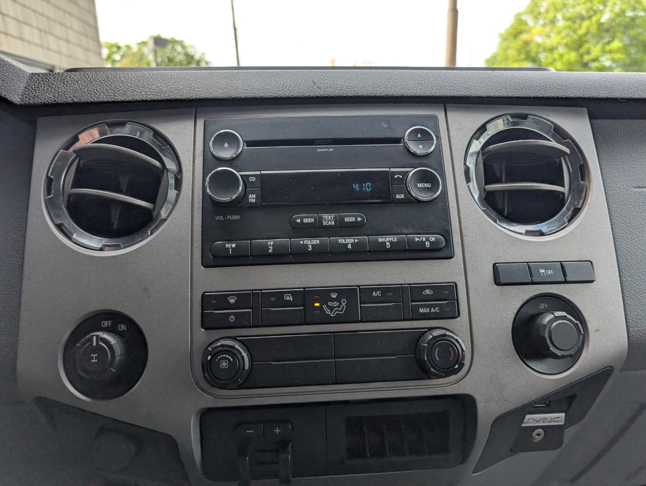 Ford Super Duty F-250 SRW  2015