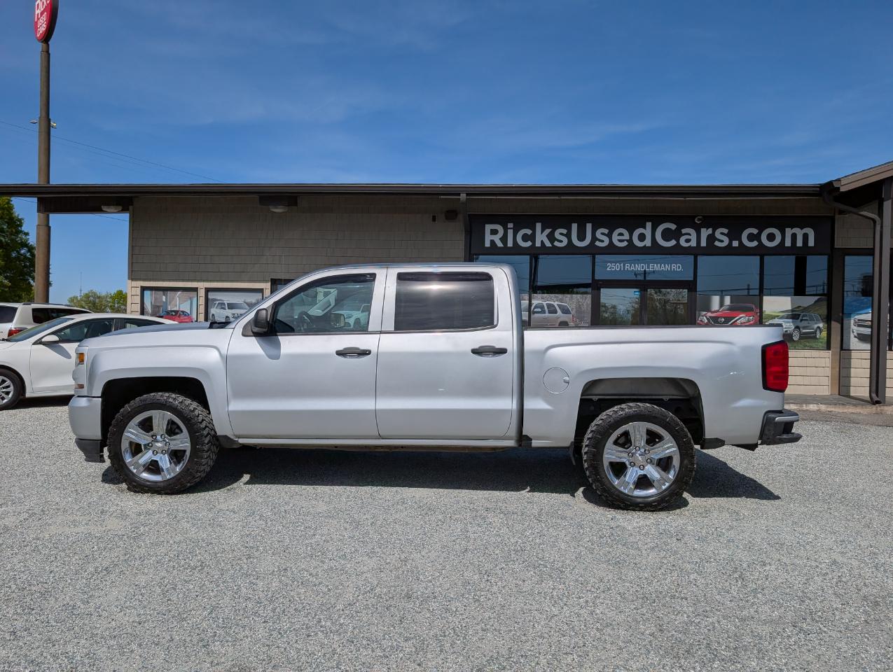Chevrolet Silverado 1500 Custom Crew Cab 4WD 2018