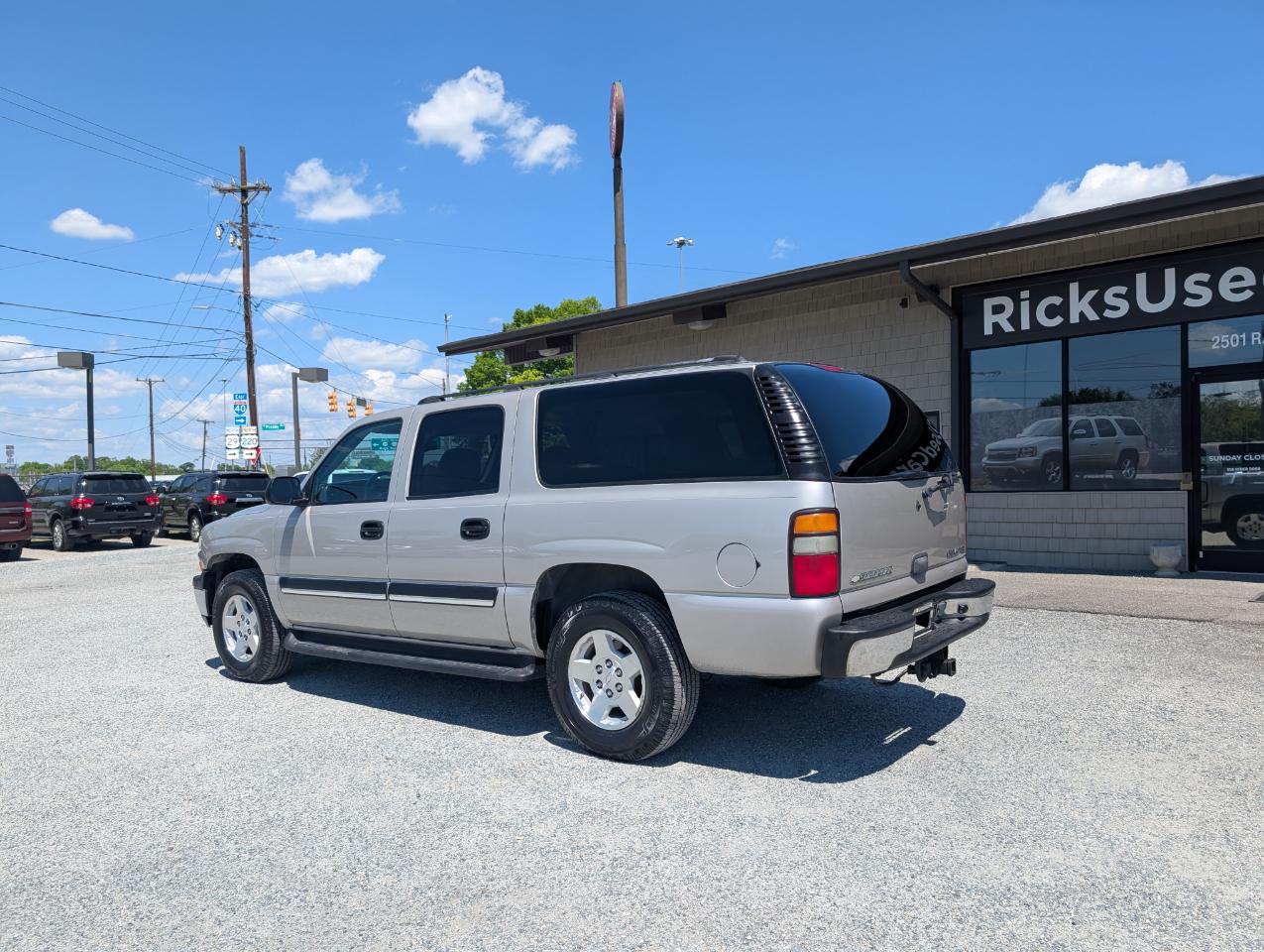 Chevrolet Suburban  2004