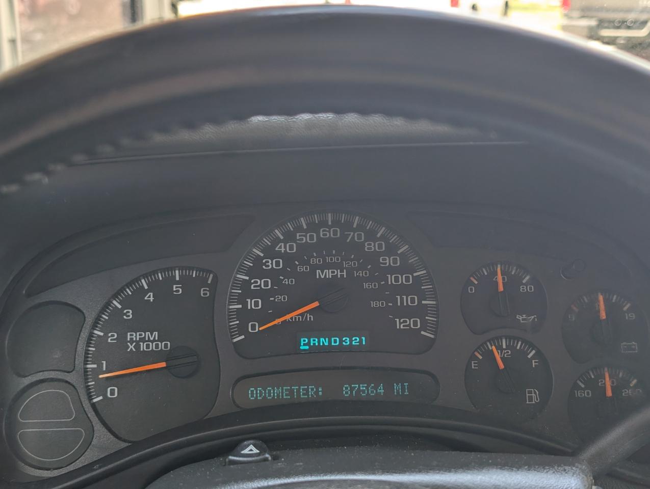 Chevrolet Suburban  2004