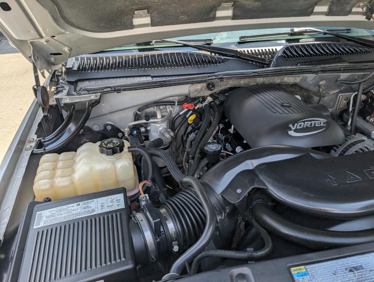 Chevrolet Suburban  2004