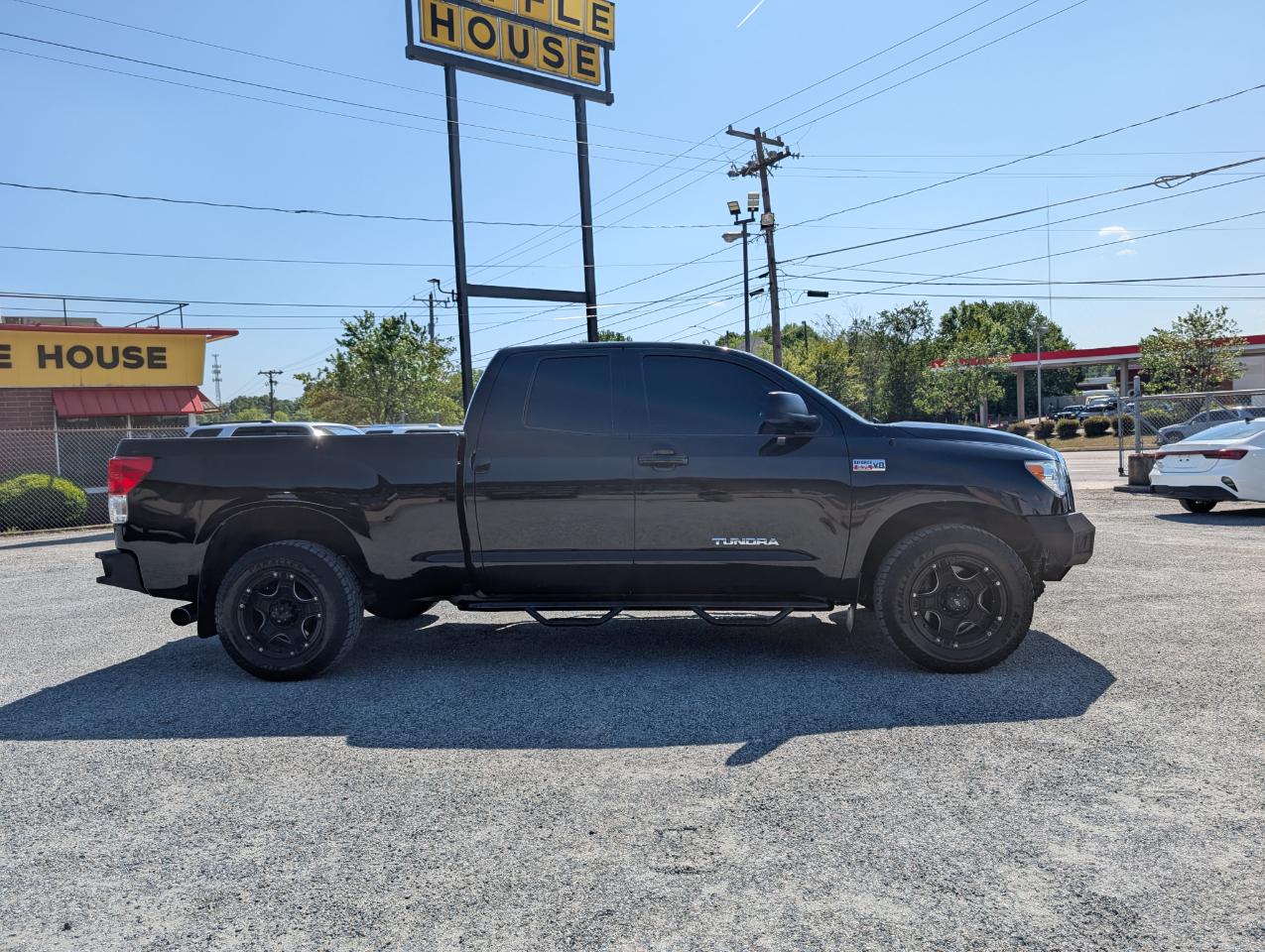Toyota Tundra  2012