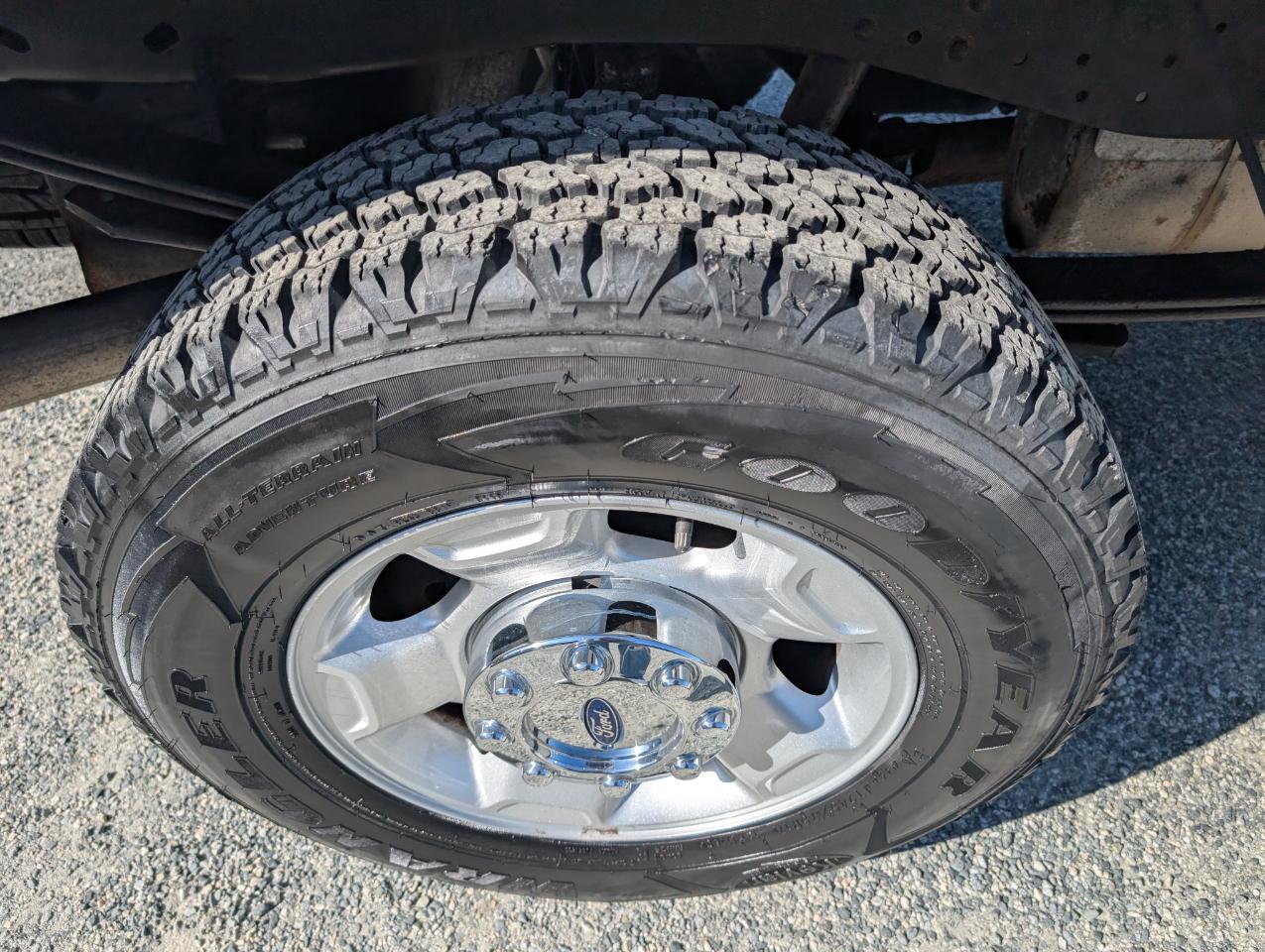 Ford Super Duty F-250 SRW  2011