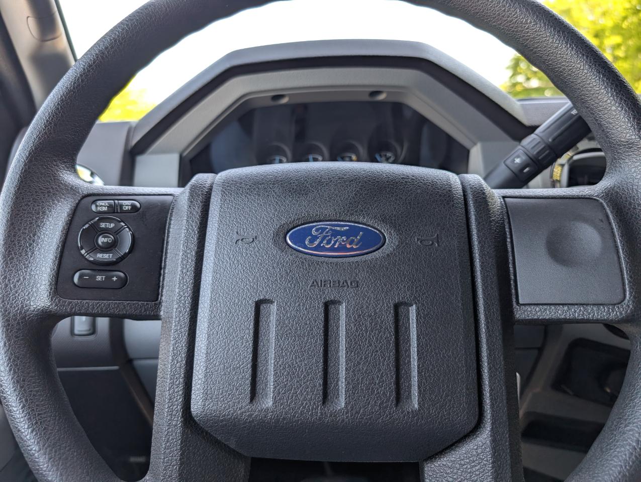 Ford Super Duty F-250 SRW  2011