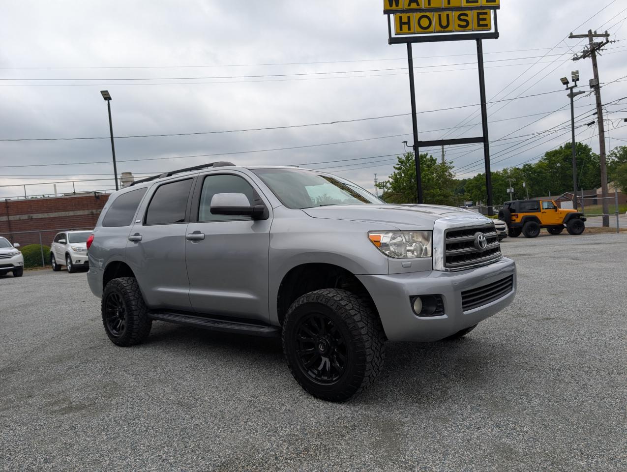 Toyota Sequoia SR5 4WD 2015