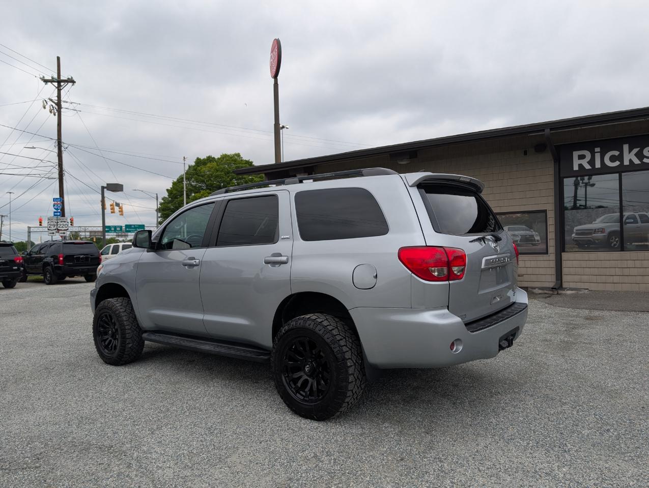Toyota Sequoia SR5 4WD 2015