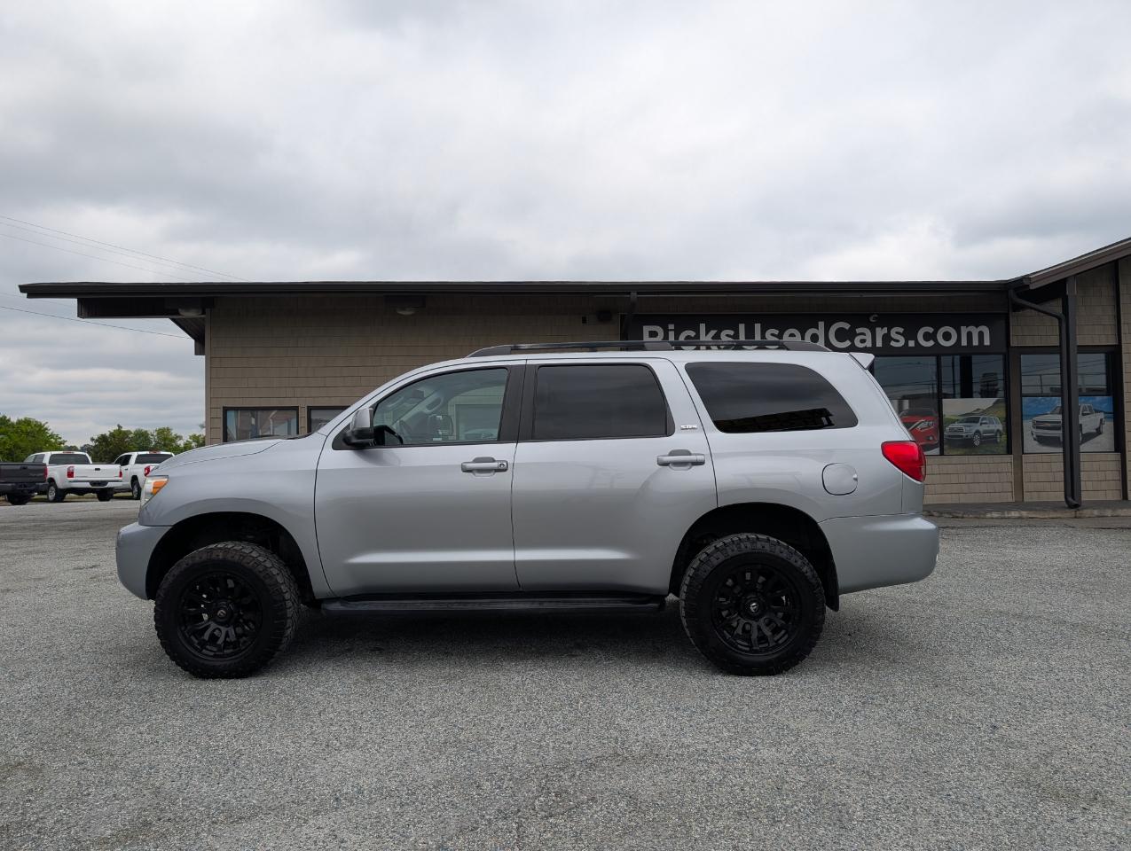 Toyota Sequoia SR5 4WD 2015