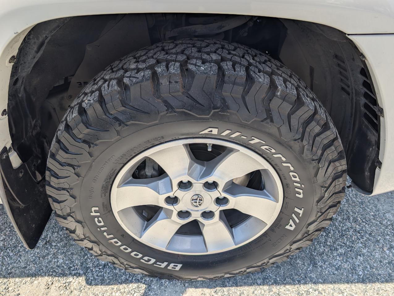 Toyota 4Runner SR5 4WD 2011