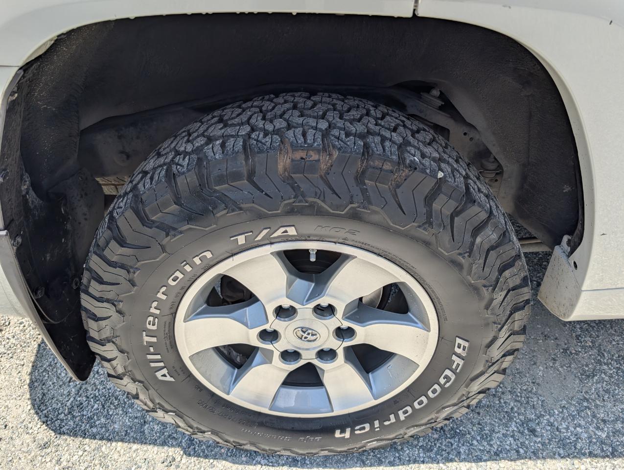 Toyota 4Runner SR5 4WD 2011