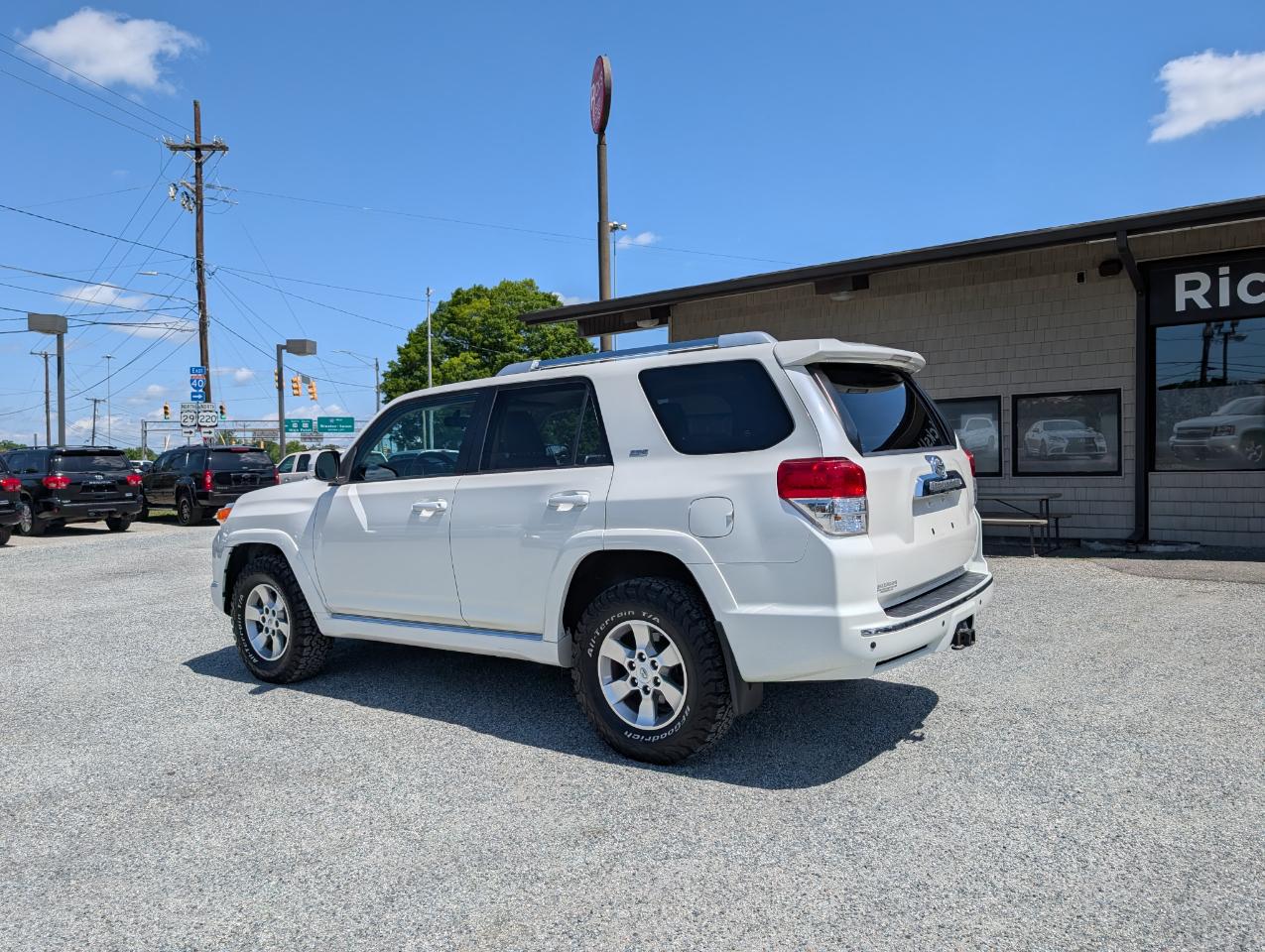 Toyota 4Runner SR5 4WD 2011