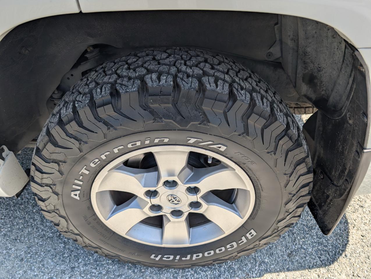 Toyota 4Runner SR5 4WD 2011