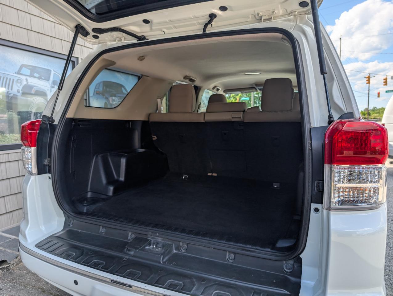 Toyota 4Runner SR5 4WD 2011
