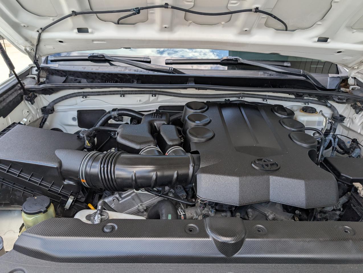Toyota 4Runner SR5 4WD 2011