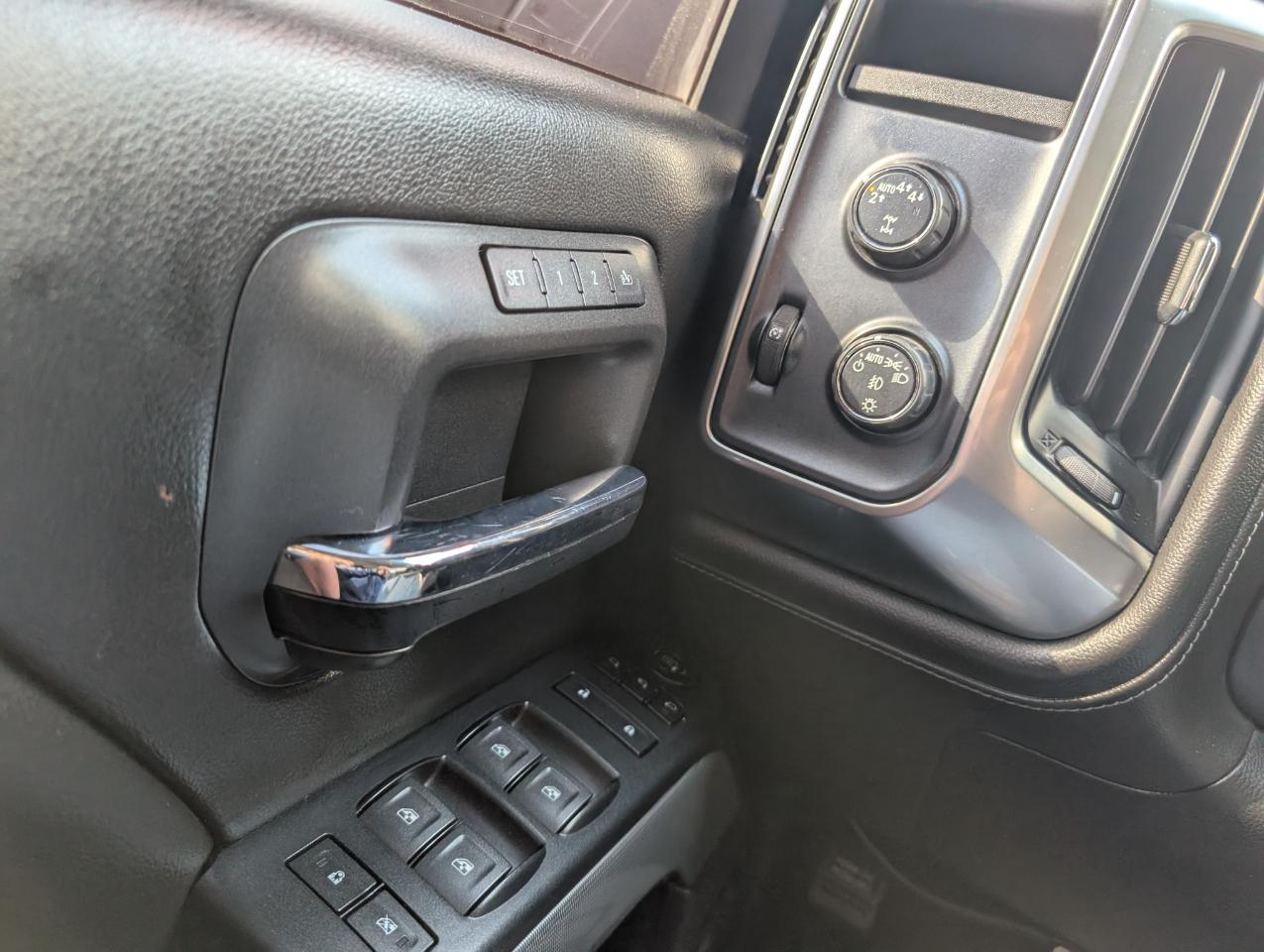 Chevrolet Silverado 1500 Z71 Crew Cab 4WD 2018