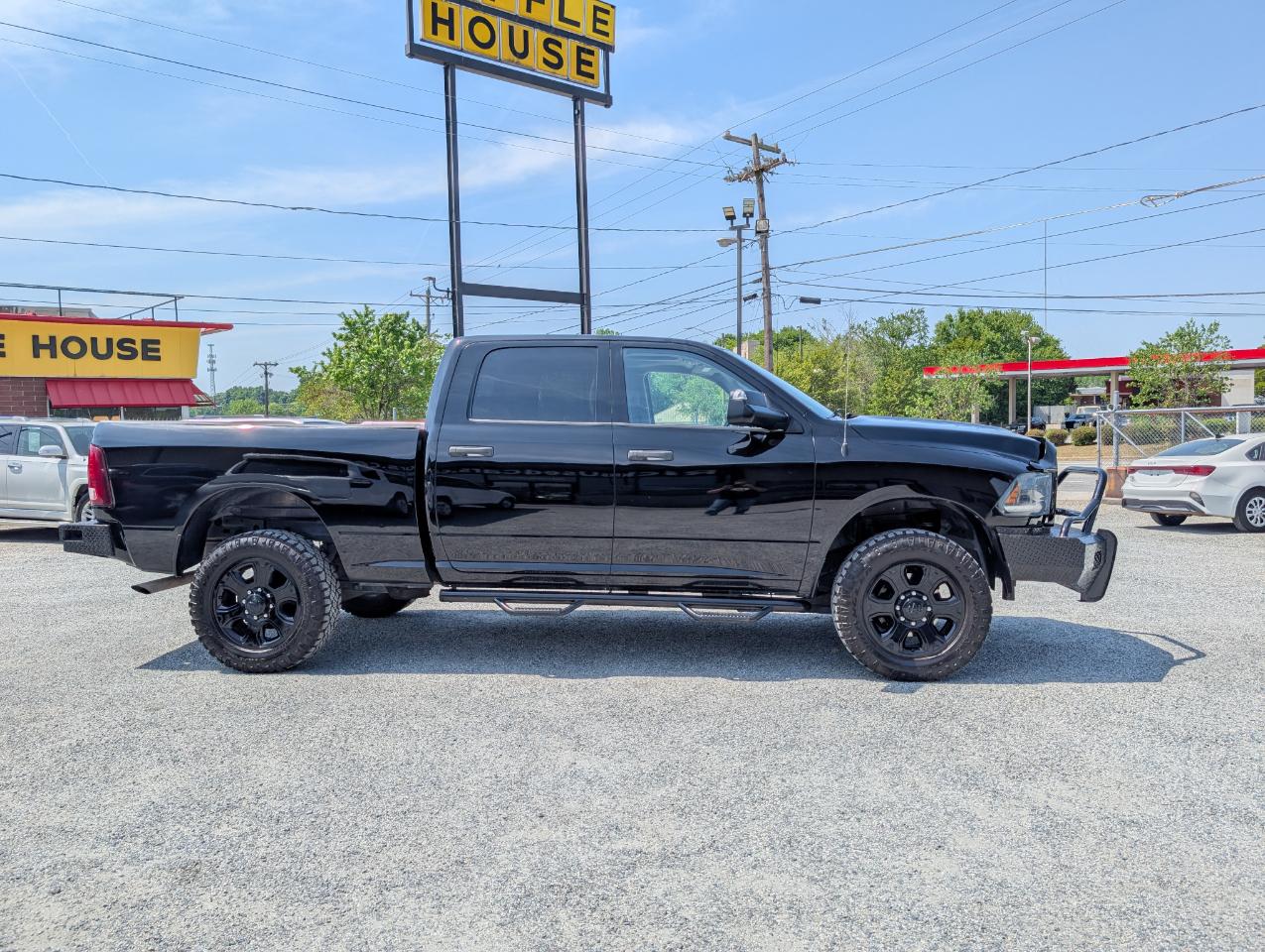 RAM 2500 SLT Crew Cab SWB 4WD 2015