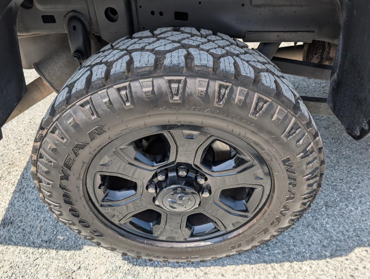 RAM 2500 SLT Crew Cab SWB 4WD 2015