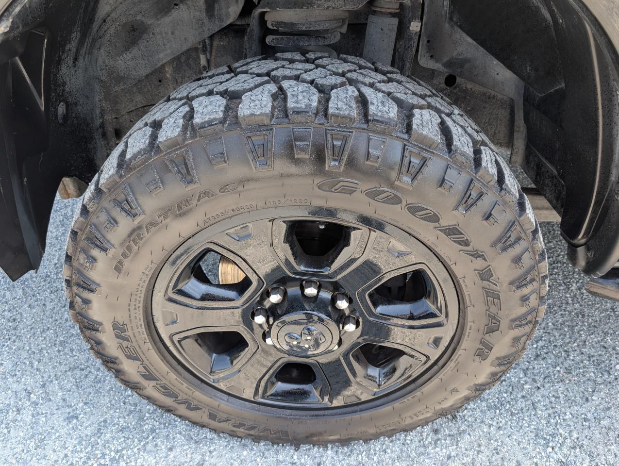 RAM 2500 SLT Crew Cab SWB 4WD 2015