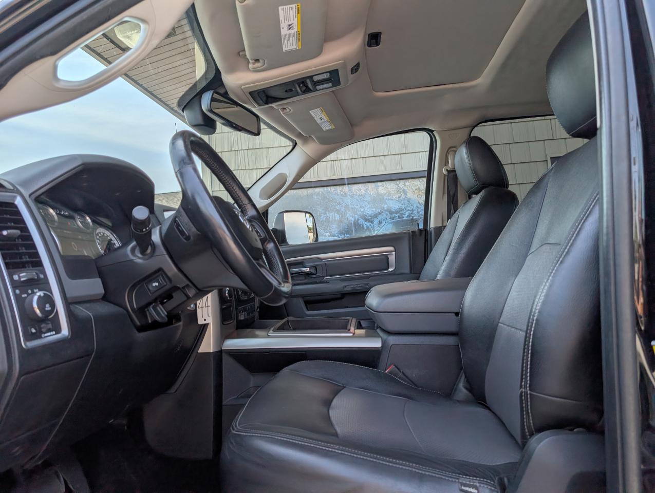 RAM 2500 SLT Crew Cab SWB 4WD 2015