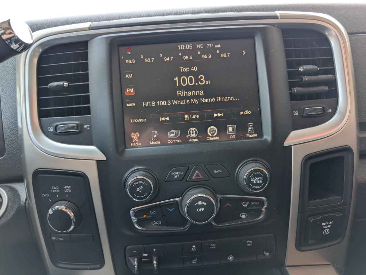 RAM 2500 SLT Crew Cab SWB 4WD 2015