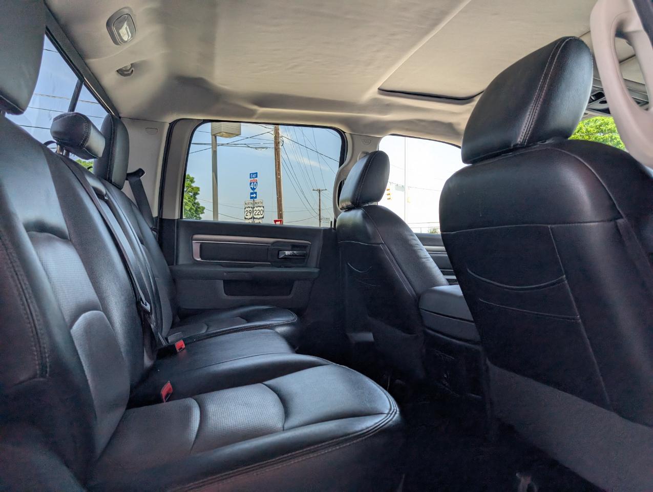 RAM 2500 SLT Crew Cab SWB 4WD 2015