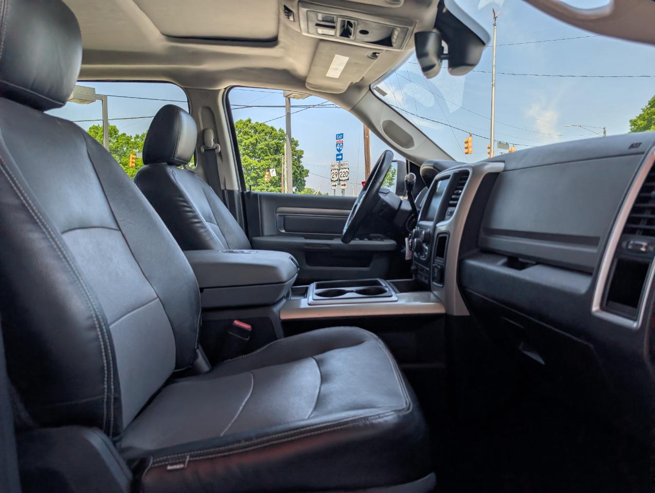 RAM 2500 SLT Crew Cab SWB 4WD 2015