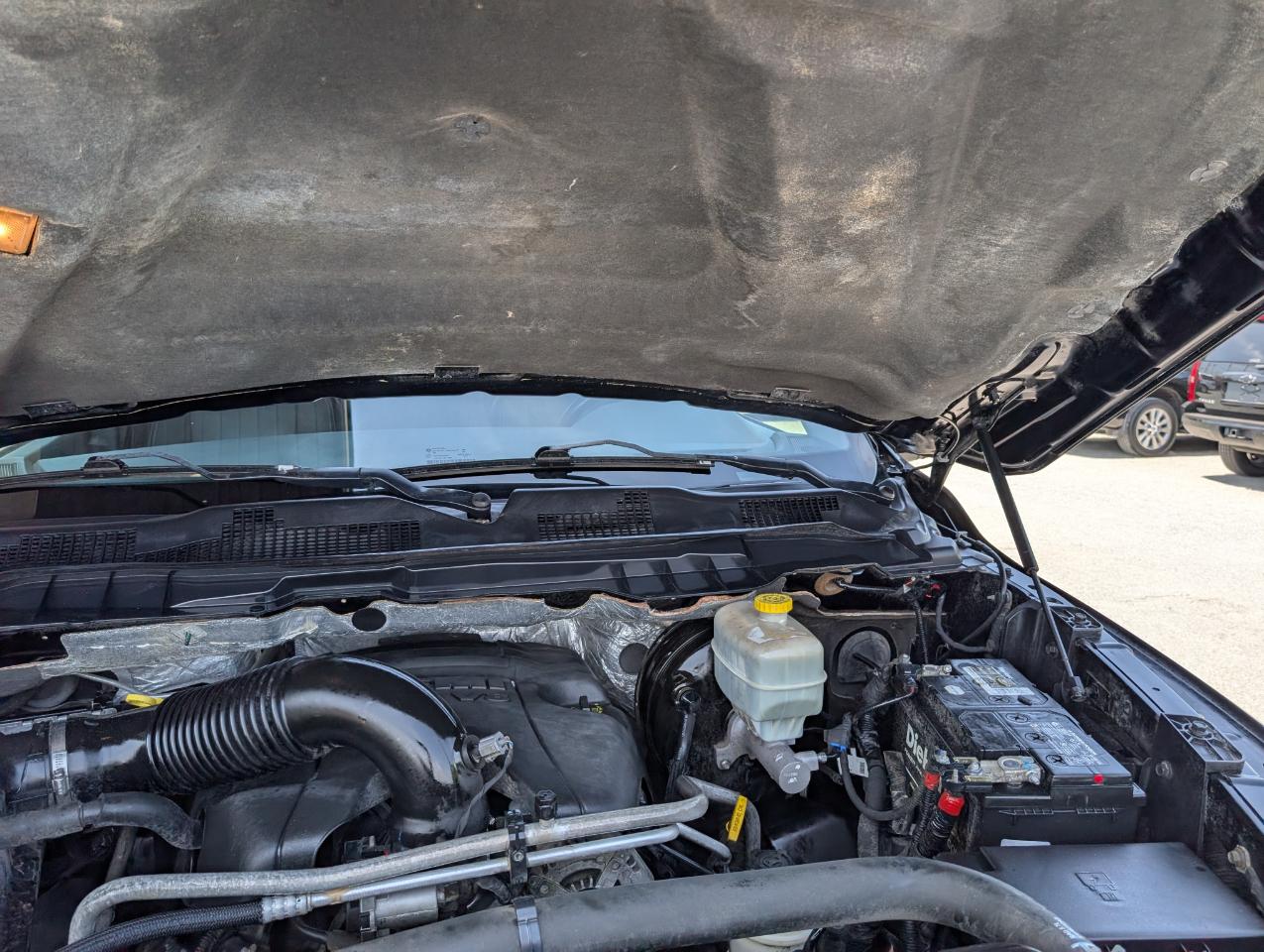 RAM 2500 SLT Crew Cab SWB 4WD 2015