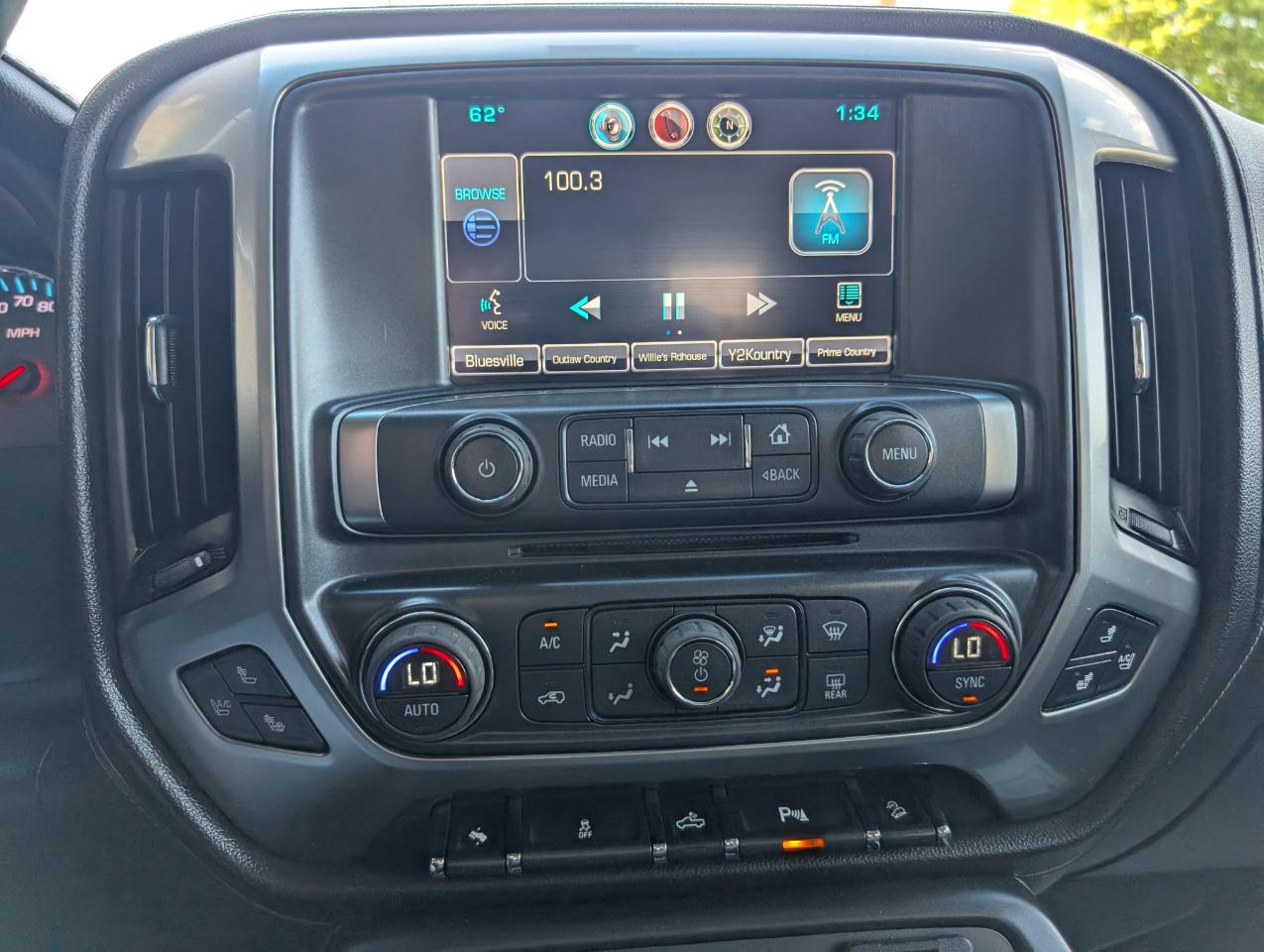 Chevrolet Silverado 2500HD LTZ Crew Cab 4WD 2015