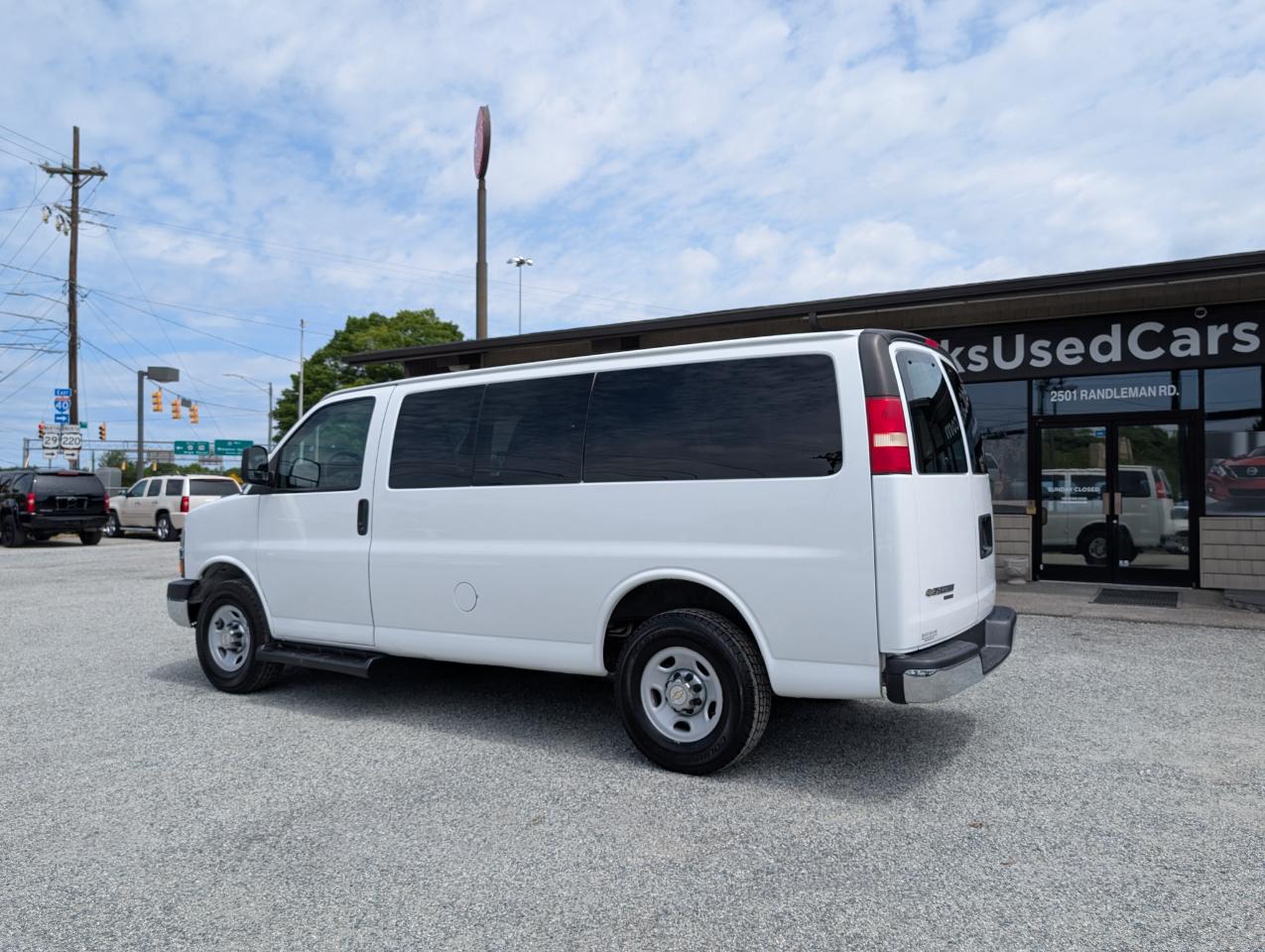 Chevrolet Express Passenger  2014